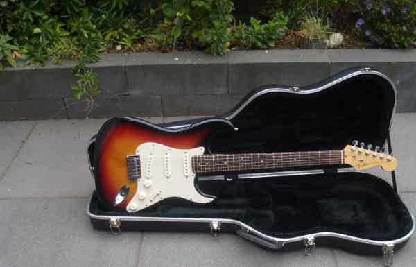 Fender Stratocaster - USA Deluxe - 2002 - Afbeelding 7