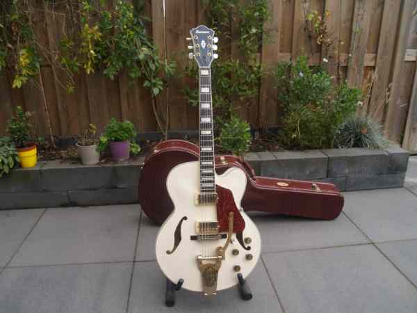 Ibanez Artcore - incl.koffer